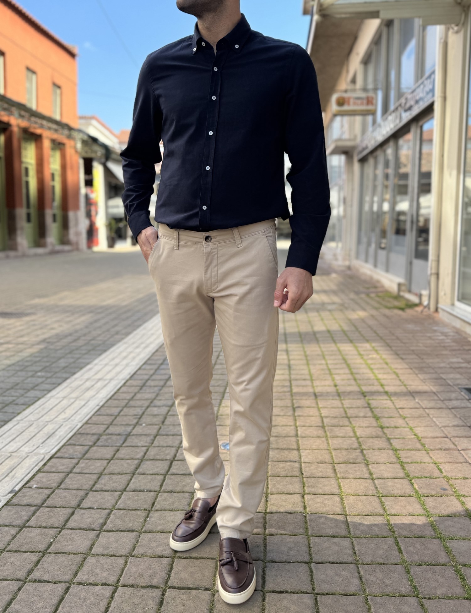 Ανδρικό μπεζ παντελόνι υφασμάτινο Chinos Slim Fit 2326 φωτογραφία